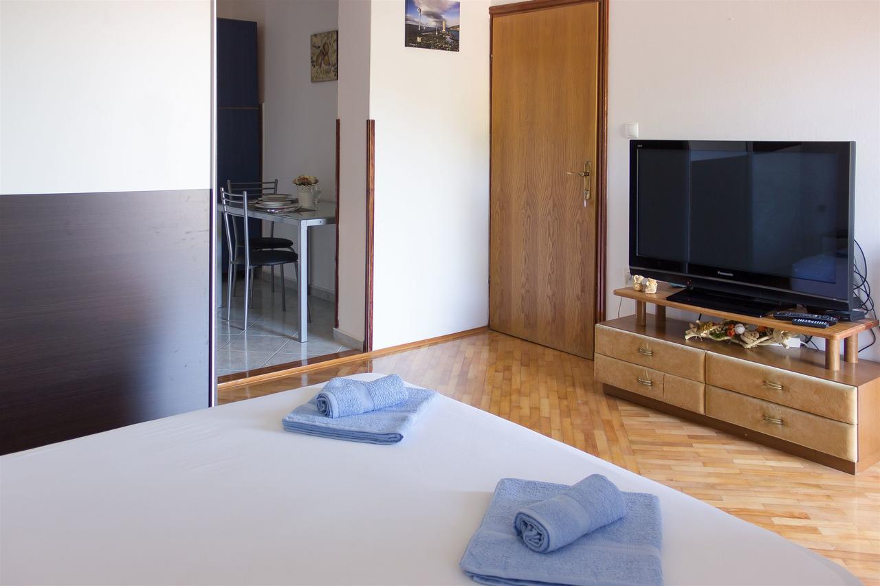 Apartments Marijana Senj  Exterior foto