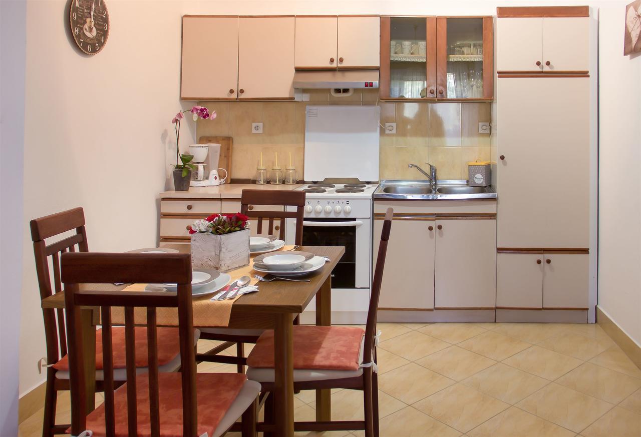 Apartments Marijana Senj  Exterior foto